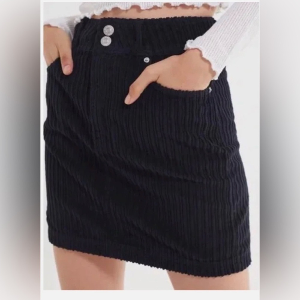BDG Women’s Black Corduroy Mini Skirt 100% Cotton-Button Front. Size: Xtra Large